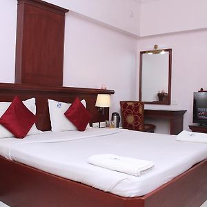 Zip By Spree Hotels Surabi International Vellore